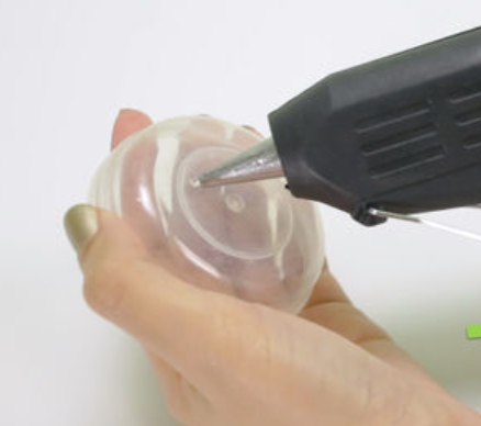 Will Hot Glue Peel Off Glass?