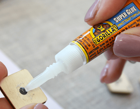 What are the Ingredients in Super Glue?