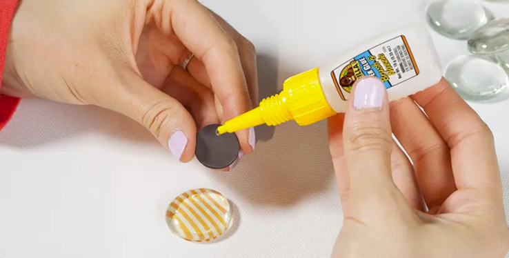 FAQs About How Long Do Super Glue Fumes Last