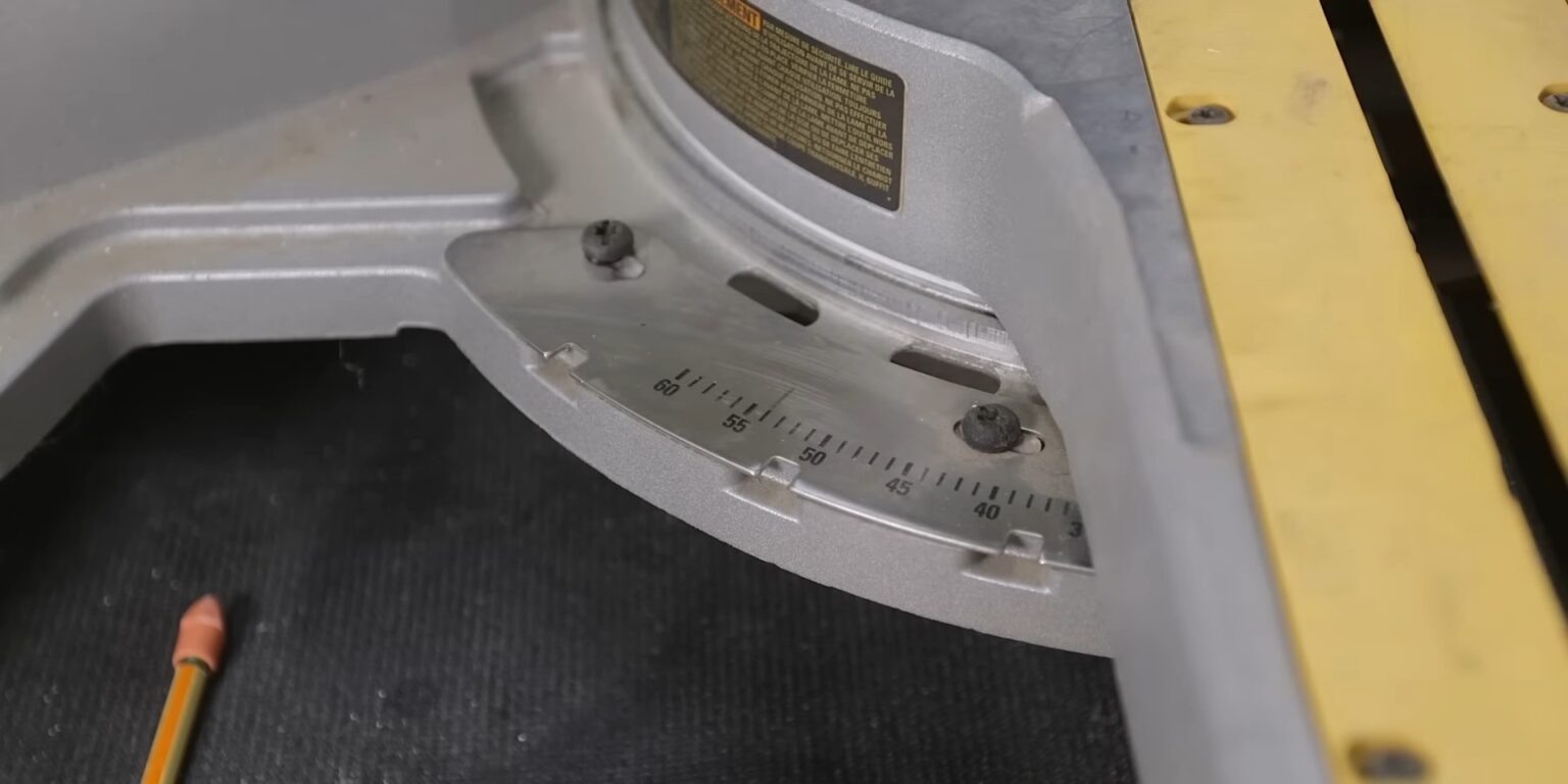 How to Cut Crown Molding Angles With a Miter Saw Straightforward Guide GlueAid